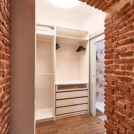 Plaza Chueca Apartment Madrid Exterior photo